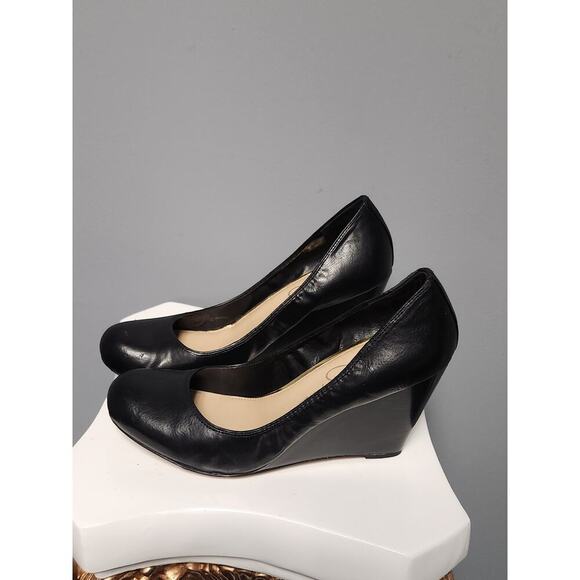 Jessica Simpson Black Leather Kellie Wedge Heel Size 10 - Picture 2 of 6